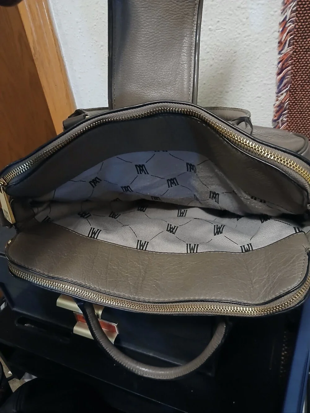 ​Antonio Melani Taupe Gray Pebble Leather Turnlock Satchel Bag Logo Lined